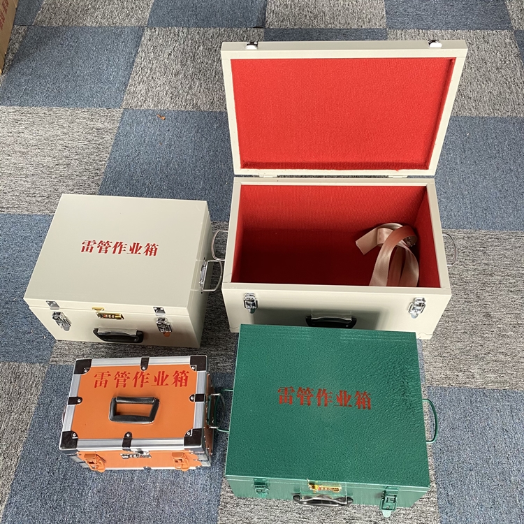 平湖爆破工程作业箱如何选择？玻璃钢与传统材质的全面对比